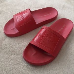 CALVIN KLEIN SLIDES